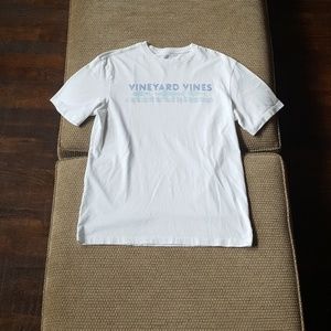 Vineyard Vines T-shirt